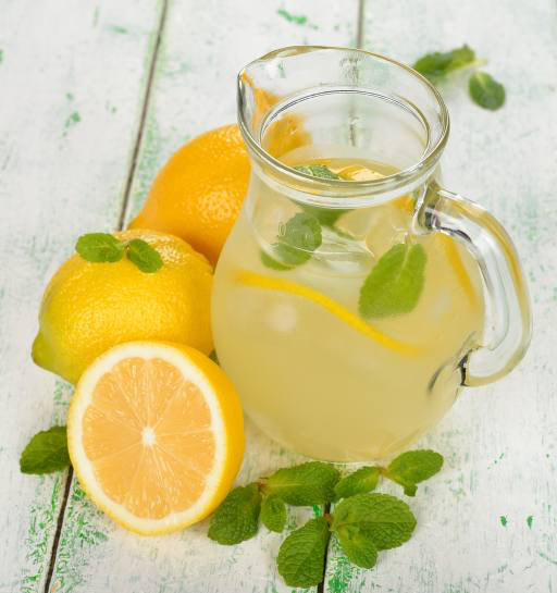 los limones, limón, menta, bebida Olga Vasileva (Olyina)