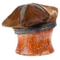 Pixwords La imagen con sombrero, marrón, objeto, la cabeza, el cuero Vvoevale