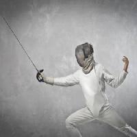 Pixwords La imagen con espada, hombre, deporte, blanco, máscara Bowie15 - Dreamstime