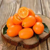 Pixwords La imagen con frutas, madera, placa, naranja, naranjas Olga Vasileva (Olyina)