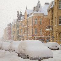 Pixwords La imagen con de invierno, nieve, automóviles, construcción, nevando Aija Lehtonen - Dreamstime